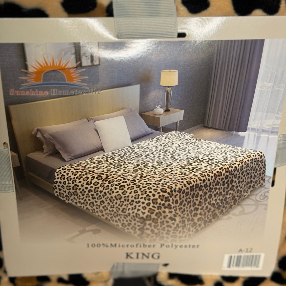 Brand New King sized flannel blanket with a leopard print pattern  brown black - Picture 4 of 4
